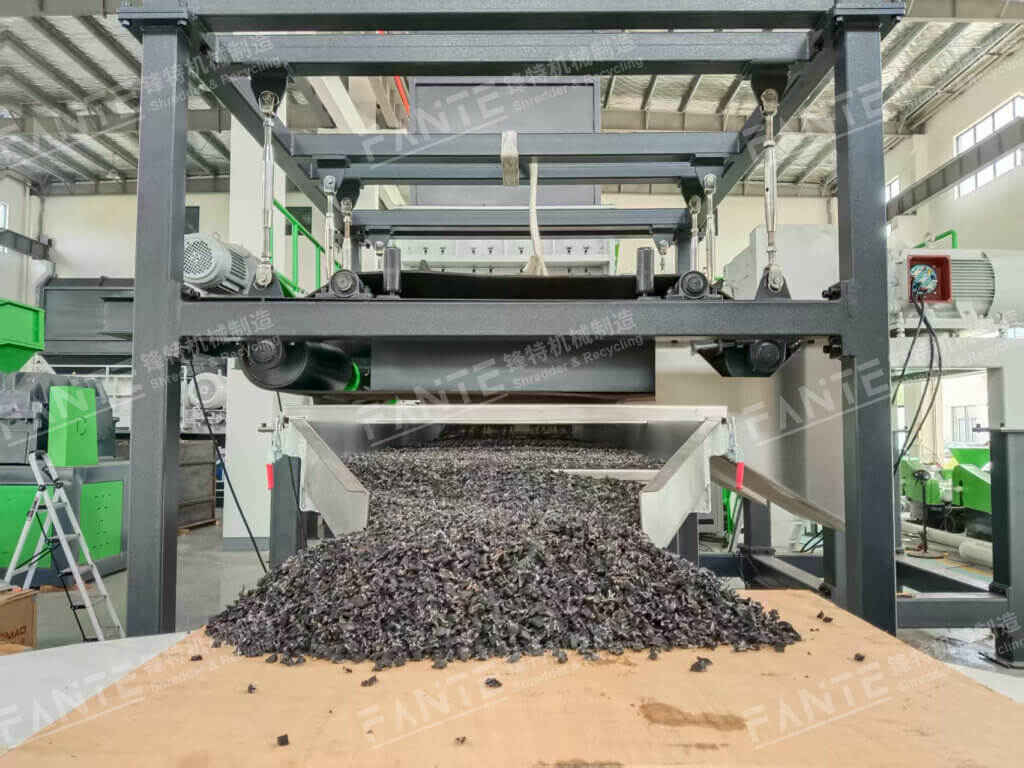 The magnetic separator is a crucial component in our waste tire recycling line, specifically designed to remove steel wires from rubber granules with high efficiency.